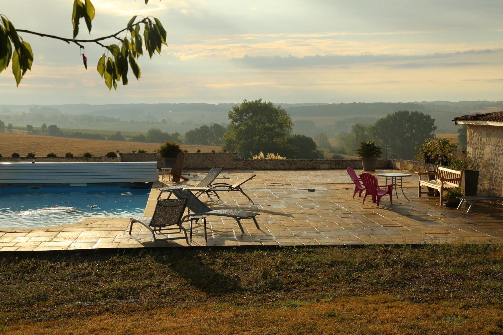 French Farmhouse Retreat With Pool & Superb Views. Blanzac  Экстерьер фото